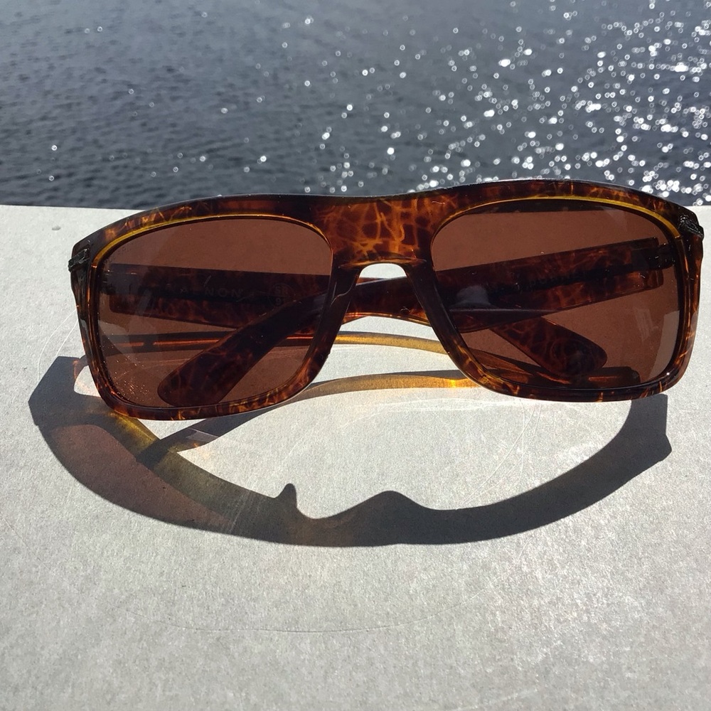 Kaenon Burnet Men's Luscious Bold Tortoiseshell Sunglasses Polarized Made Italy